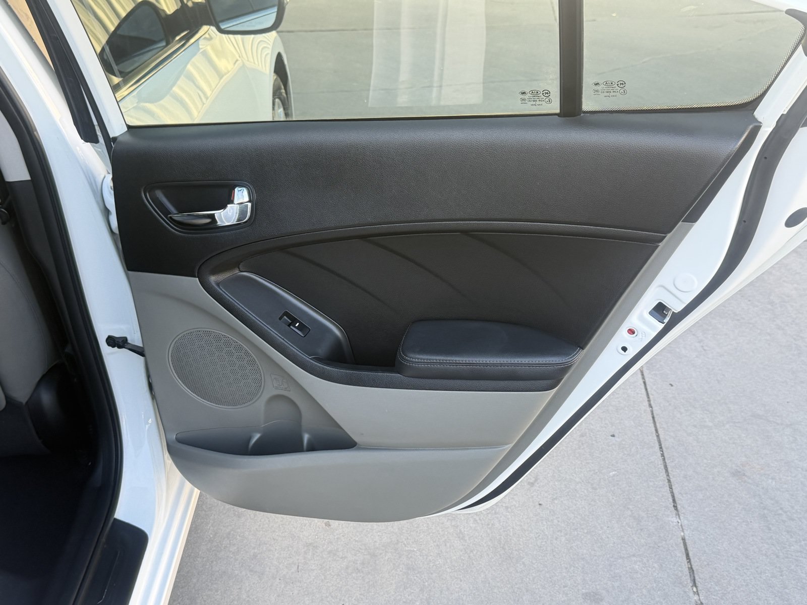 Used 2014 Kia Forte EX FWD image 27