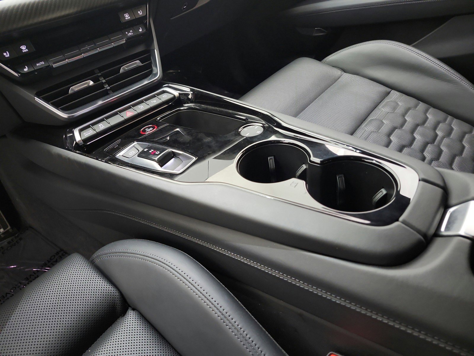 Used 2023 Audi RS e-tron GT w/ Carbon Performance Package AWD/4WD image 13