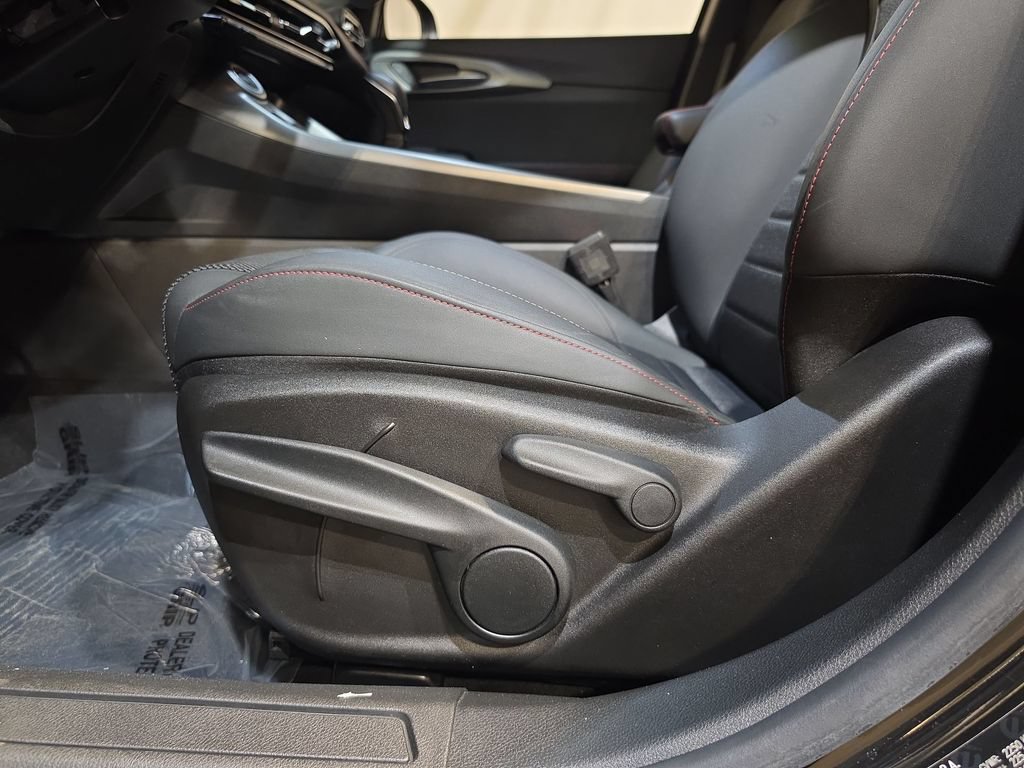 Used 2023 Dodge Hornet GT w/ GT Blacktop Package AWD/4WD image 14