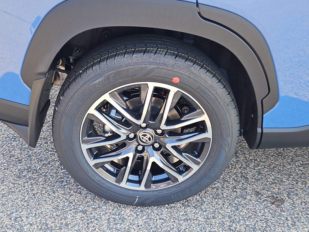 New 2026 Toyota Corolla Cross XLE AWD/4WD image 5