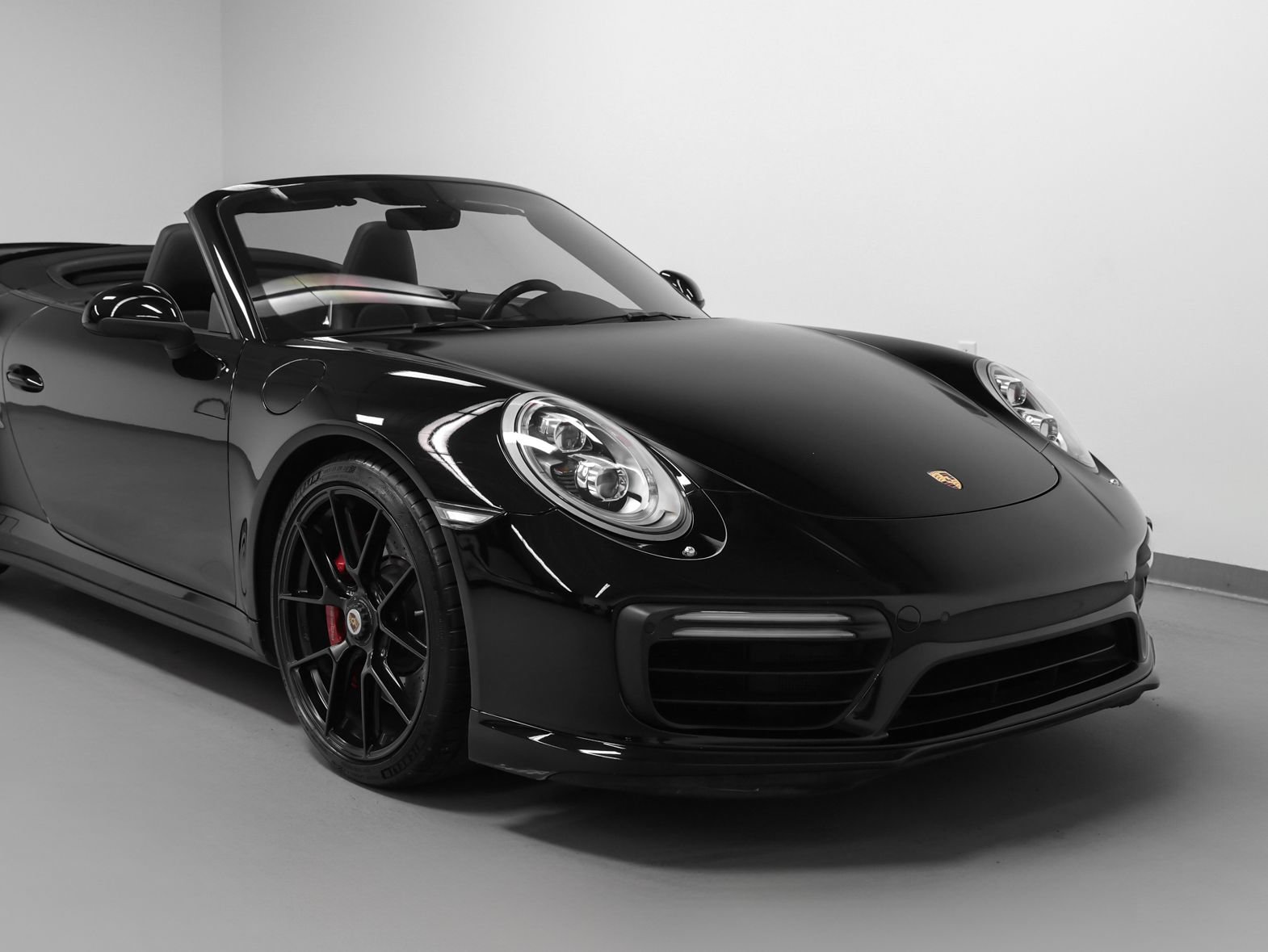 Used 2018 Porsche 911 Turbo AWD/4WD image 11
