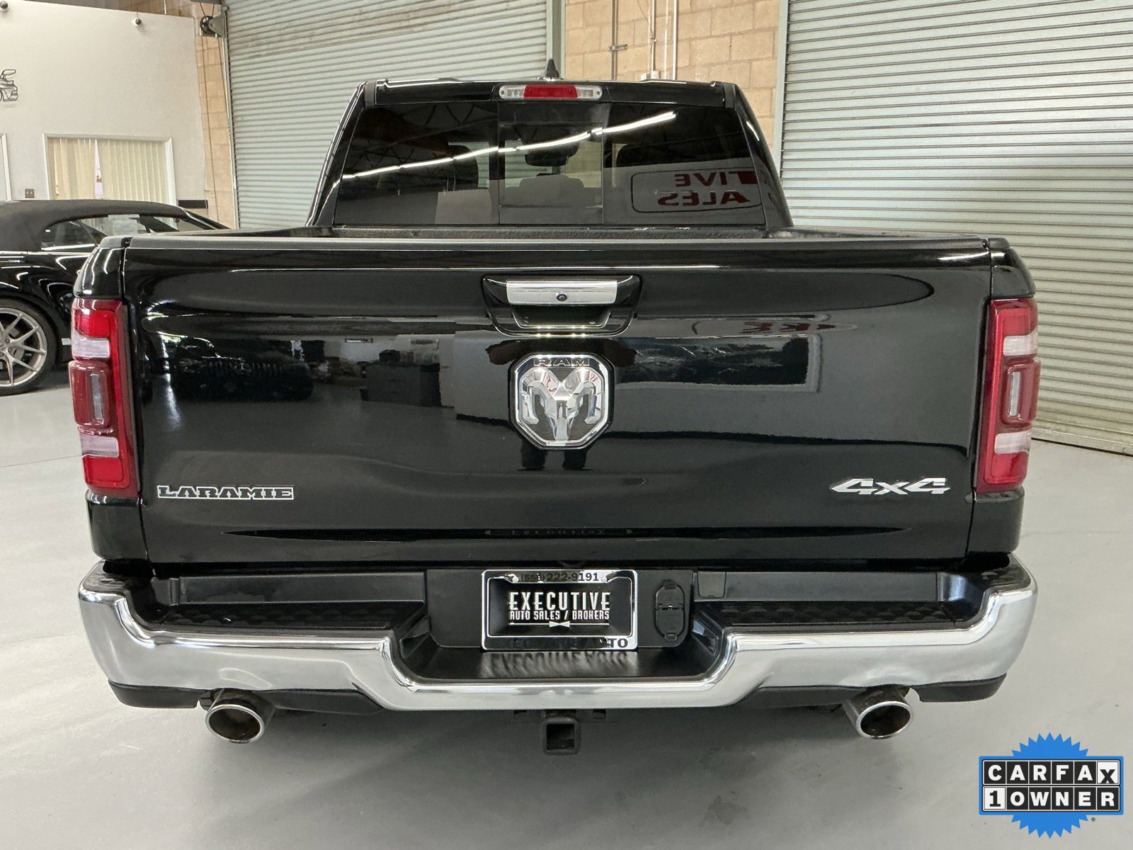 Used 2022 RAM 1500 Laramie w/ Off Road Group image 4