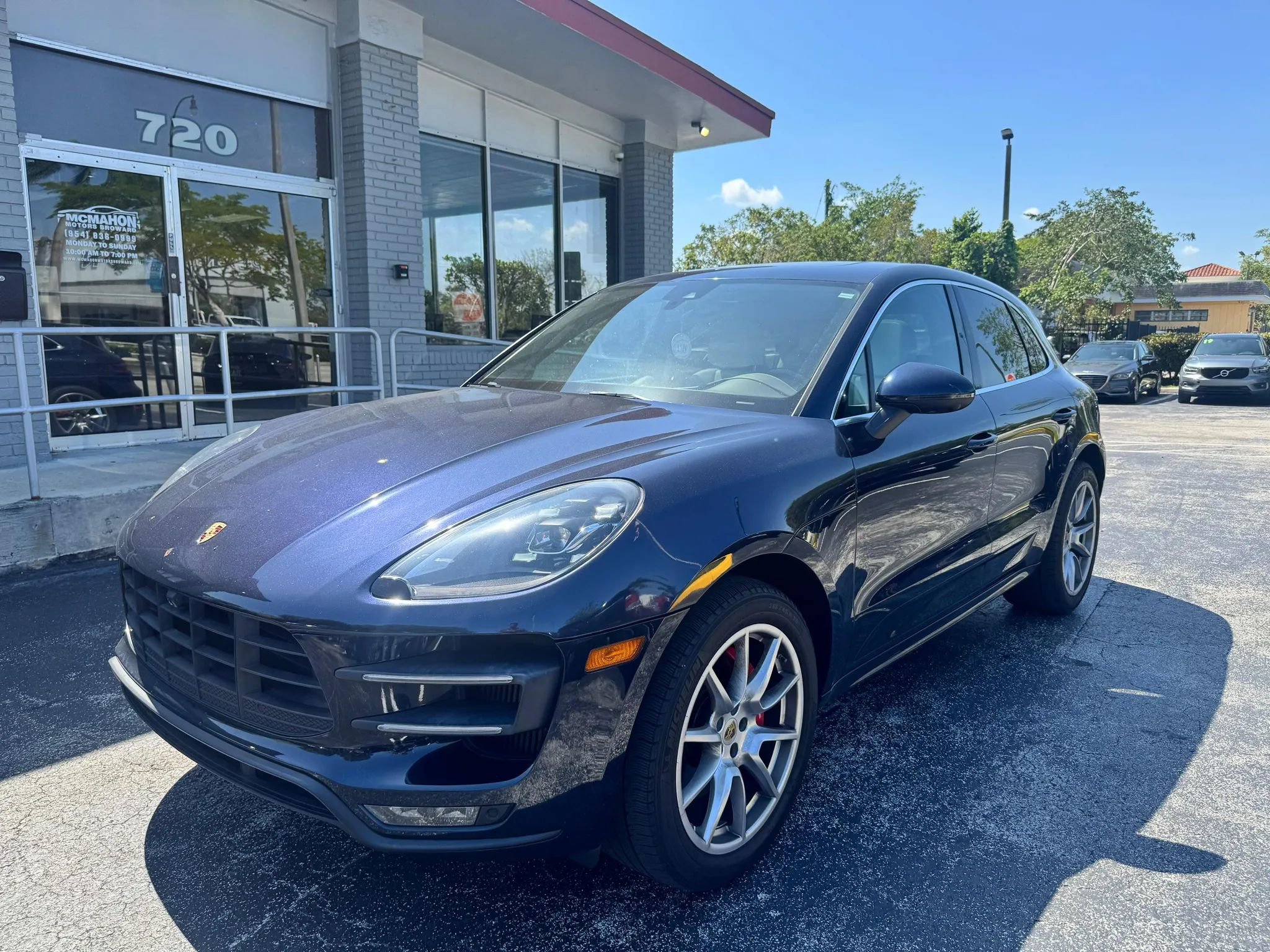 Used 2017 Porsche Macan Turbo AWD/4WD image 1