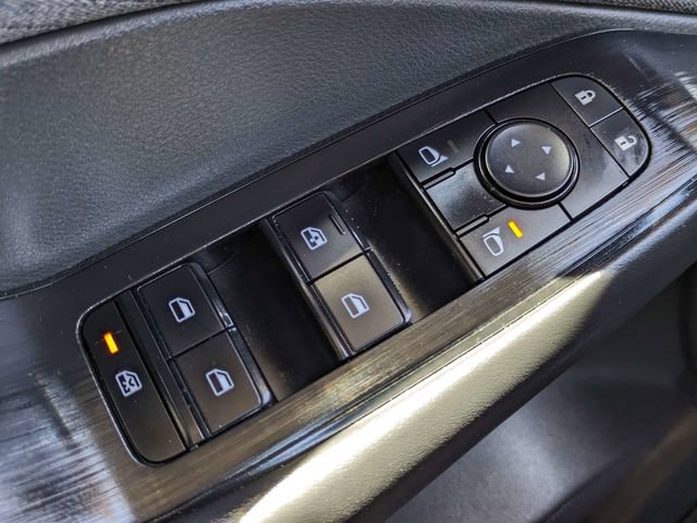 Used 2023 Nissan Rogue S AWD/4WD image 23
