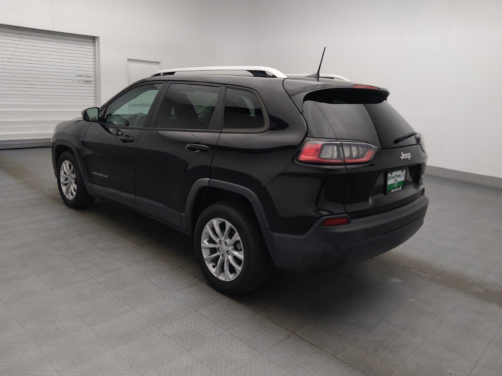 Used 2020 Jeep Cherokee Latitude FWD image 3