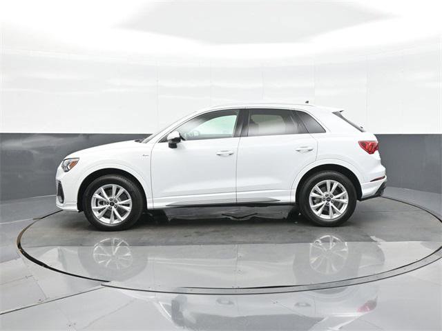 Certified 2025 Audi Q3 2.0T Premium Plus w/ Premium Plus Package image 4