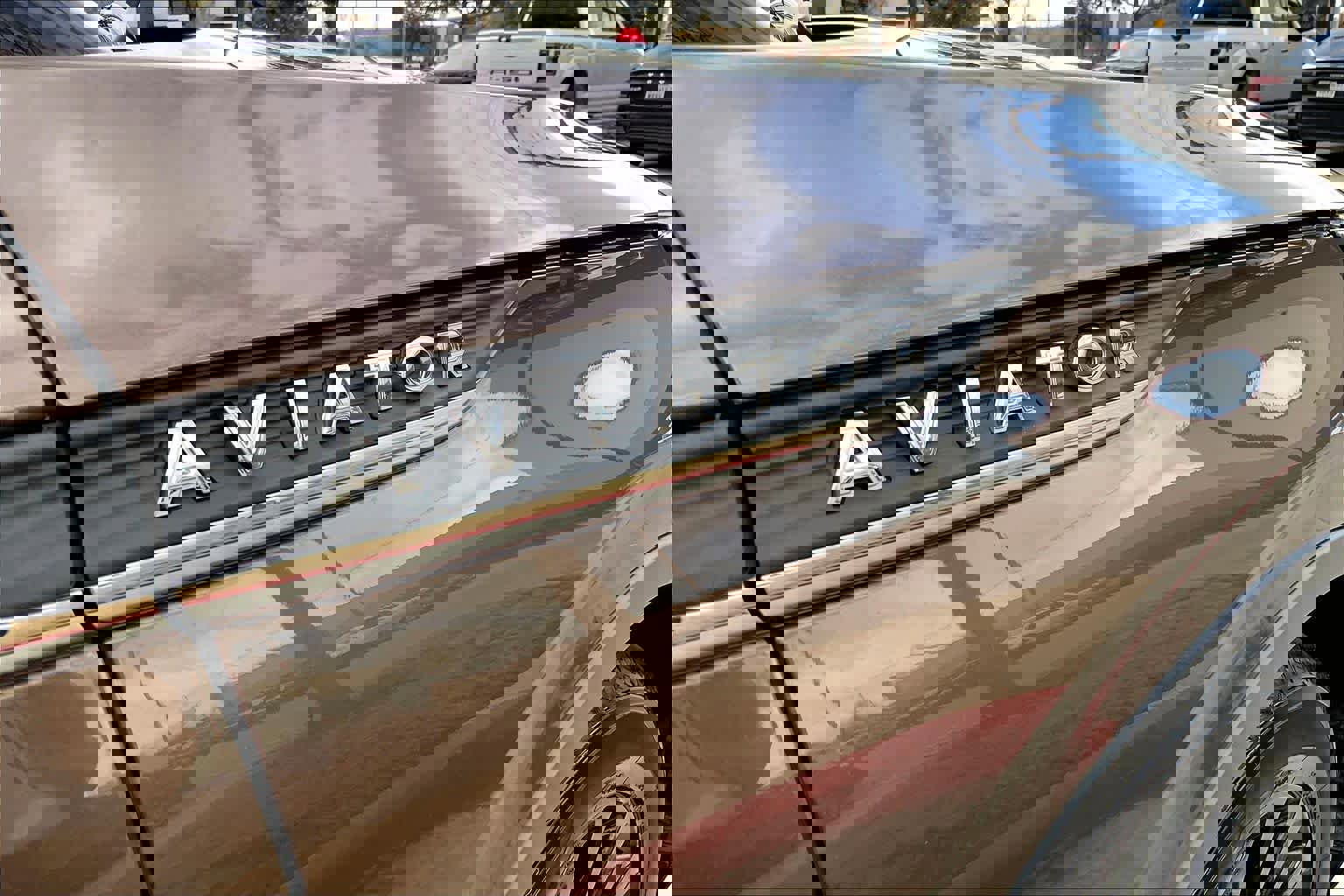 Used 2022 Lincoln Aviator Reserve w/ Elements Package Plus image 10