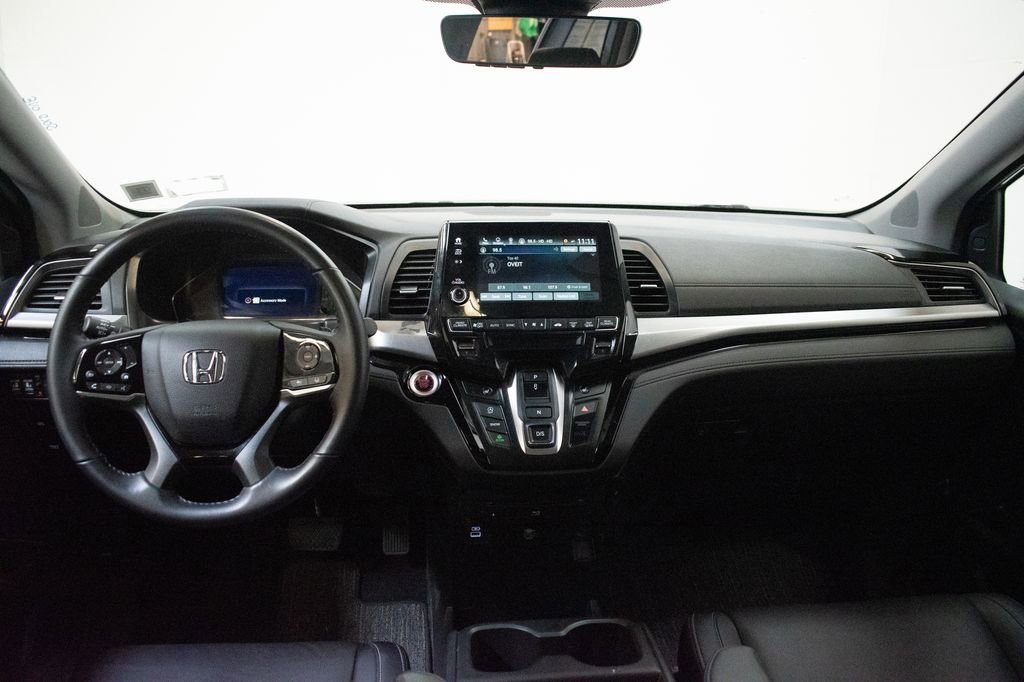 Used 2024 Honda Odyssey Touring image 11