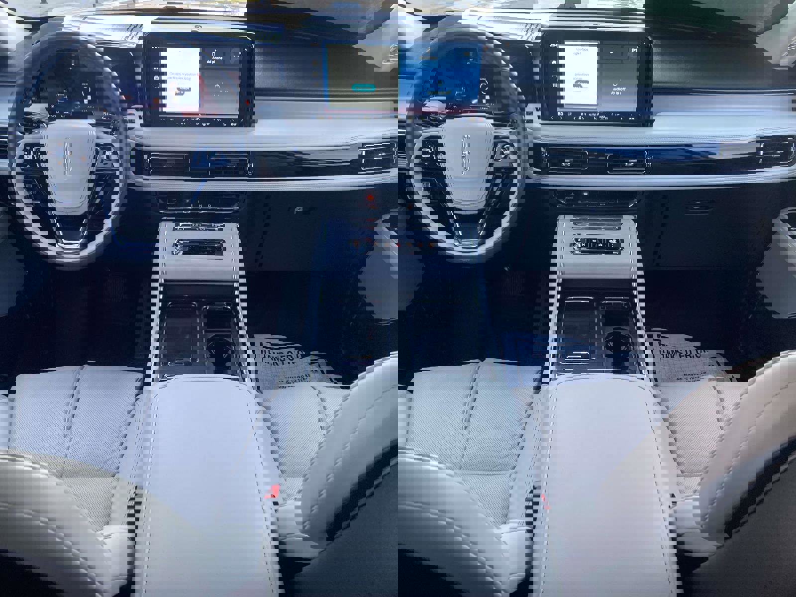 Used 2025 Lincoln Aviator Reserve w/ Luxury Package image 19