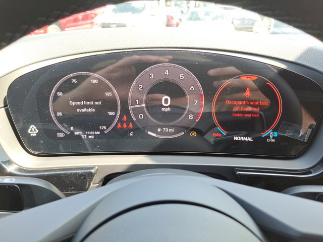 Used 2025 Porsche Cayenne image 31