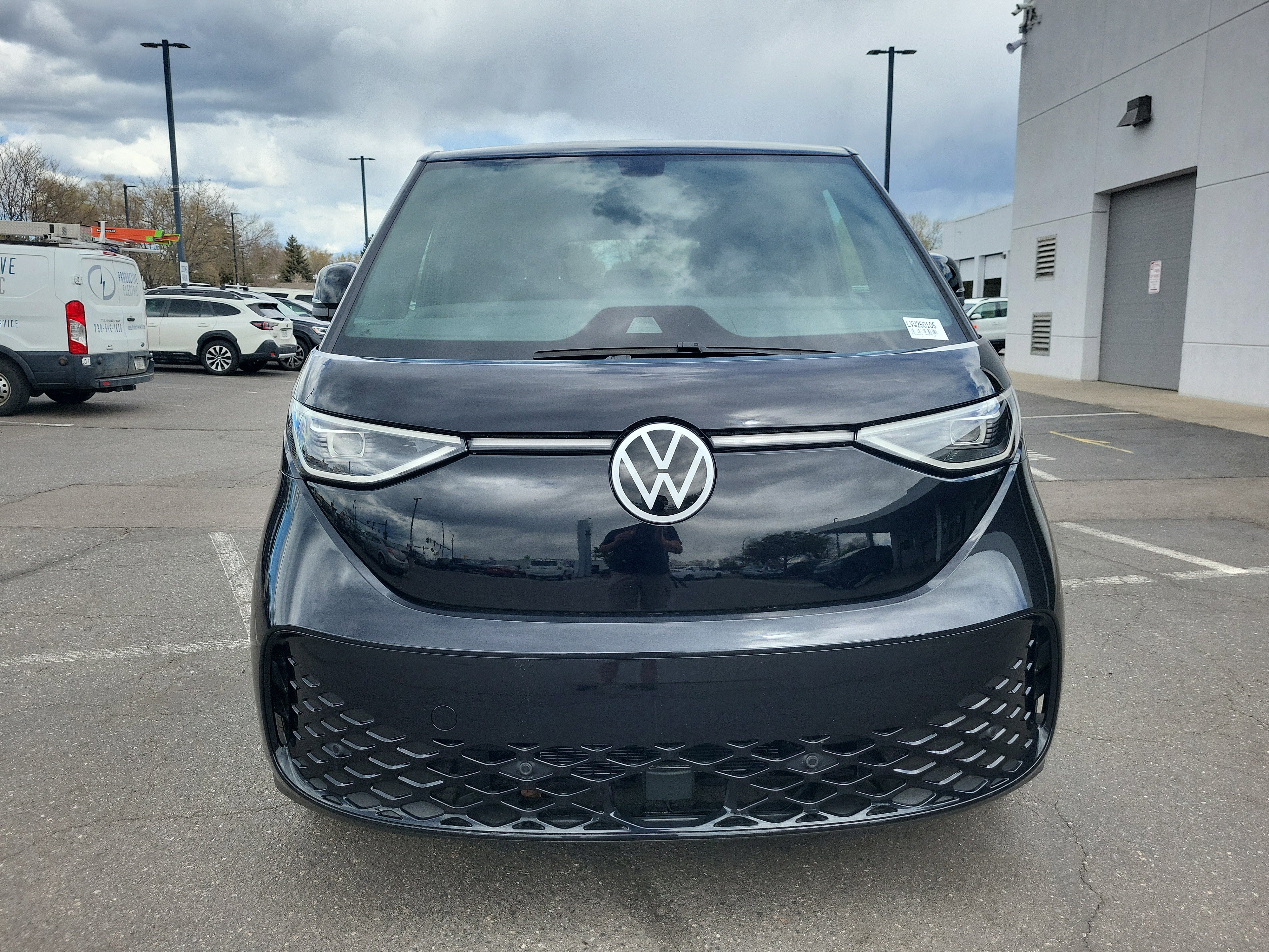 New 2025 Volkswagen ID. Buzz Pro S image 9
