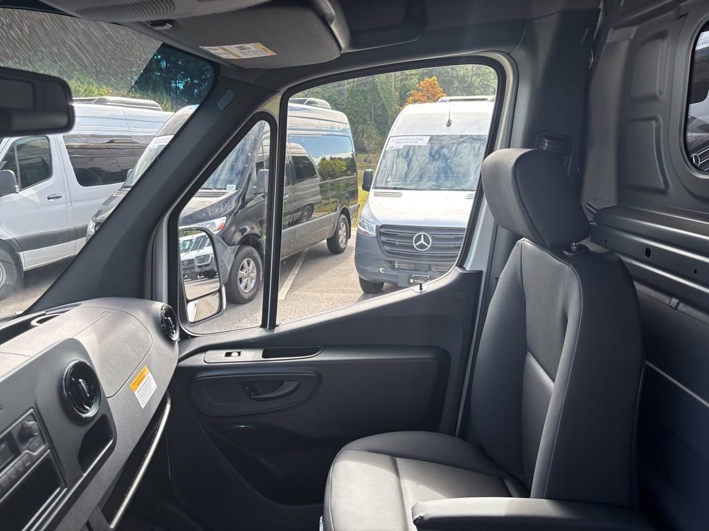 New 2026 Mercedes-Benz Sprinter 2500 image 39