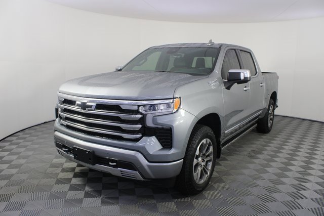 Used 2025 Chevrolet Silverado 1500 High Country w/ Technology Package image 26