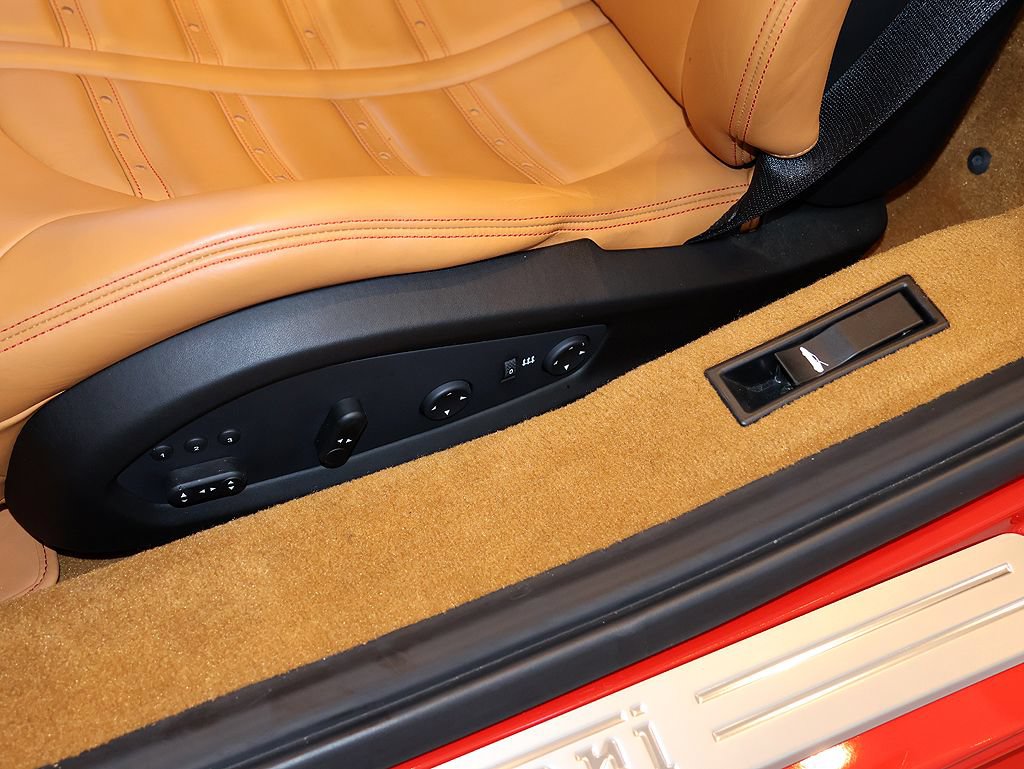 Certified 2019 Ferrari 488 Spider RWD image 83