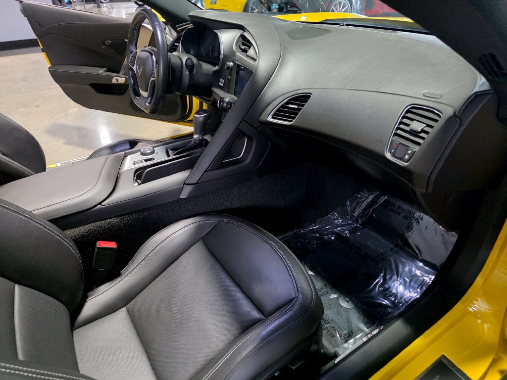 Used 2019 Chevrolet Corvette Stingray Convertible Z51 2LT RWD image 14