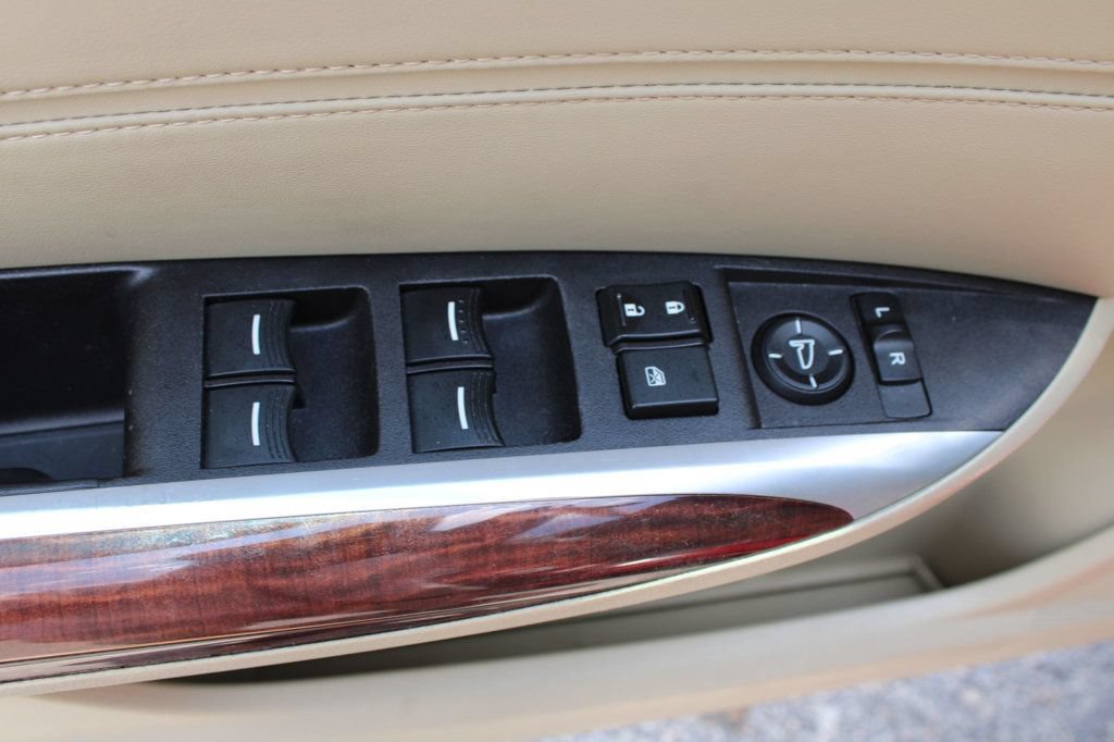 Used 2017 Acura TLX FWD image 28