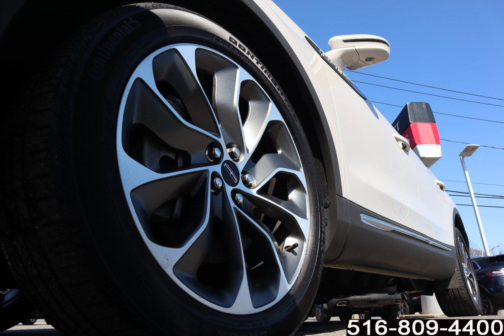 Used 2023 Lincoln Nautilus Reserve AWD/4WD image 10