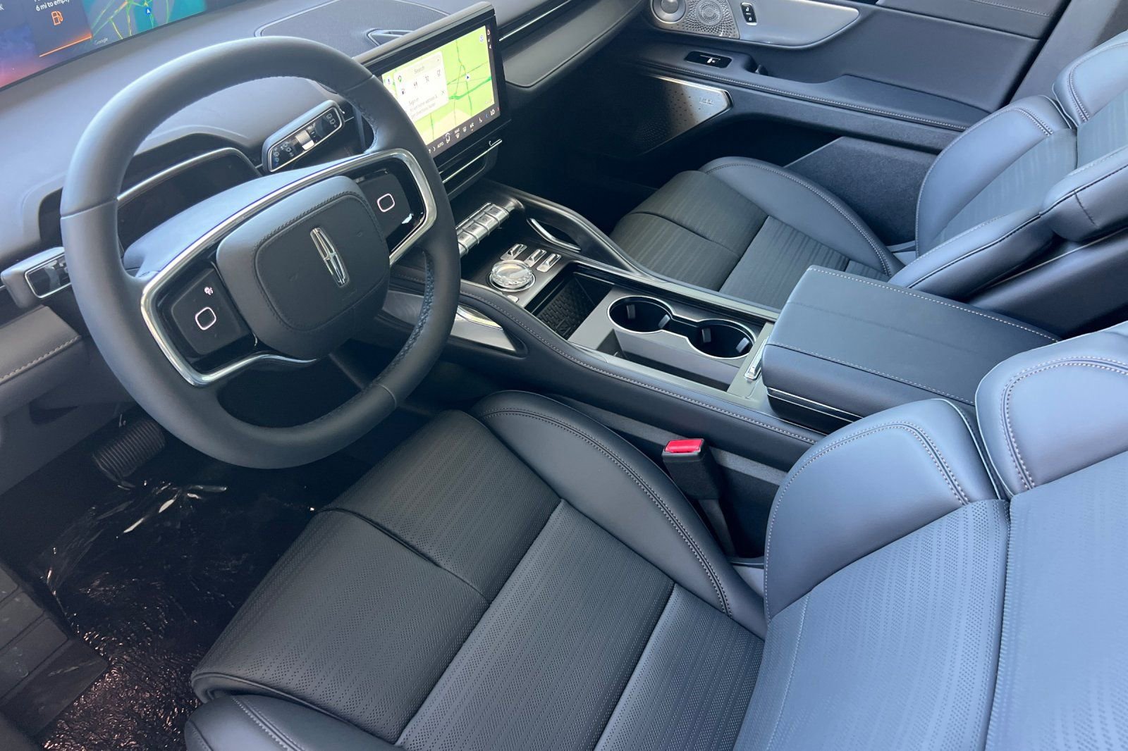 New 2026 Lincoln Nautilus Reserve AWD/4WD image 8