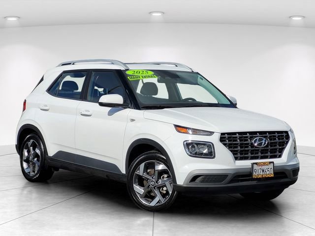 Certified 2025 Hyundai Venue SEL image 1