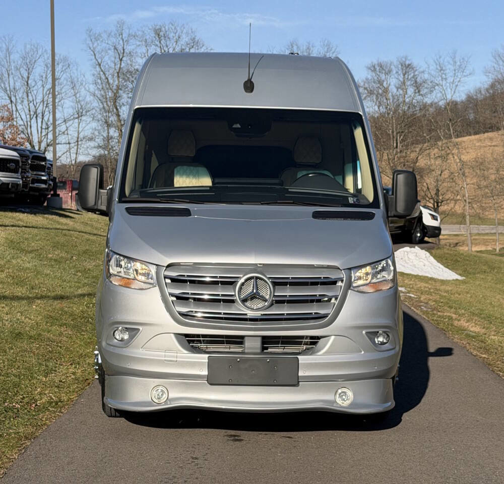 Used 2019 Mercedes-Benz Sprinter 170 image 3