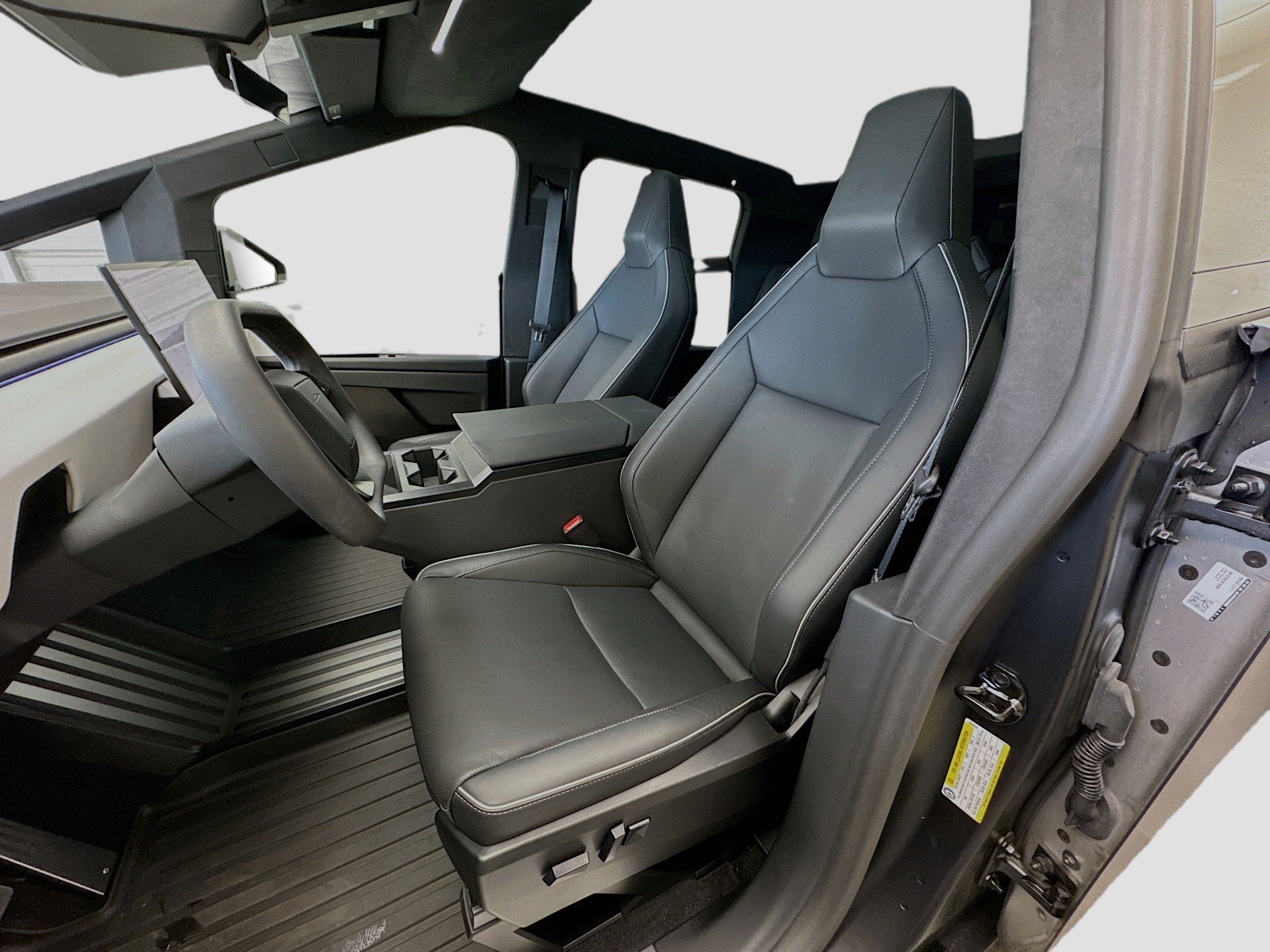 Used 2024 Tesla Cybertruck AWD Crew Cab image 14