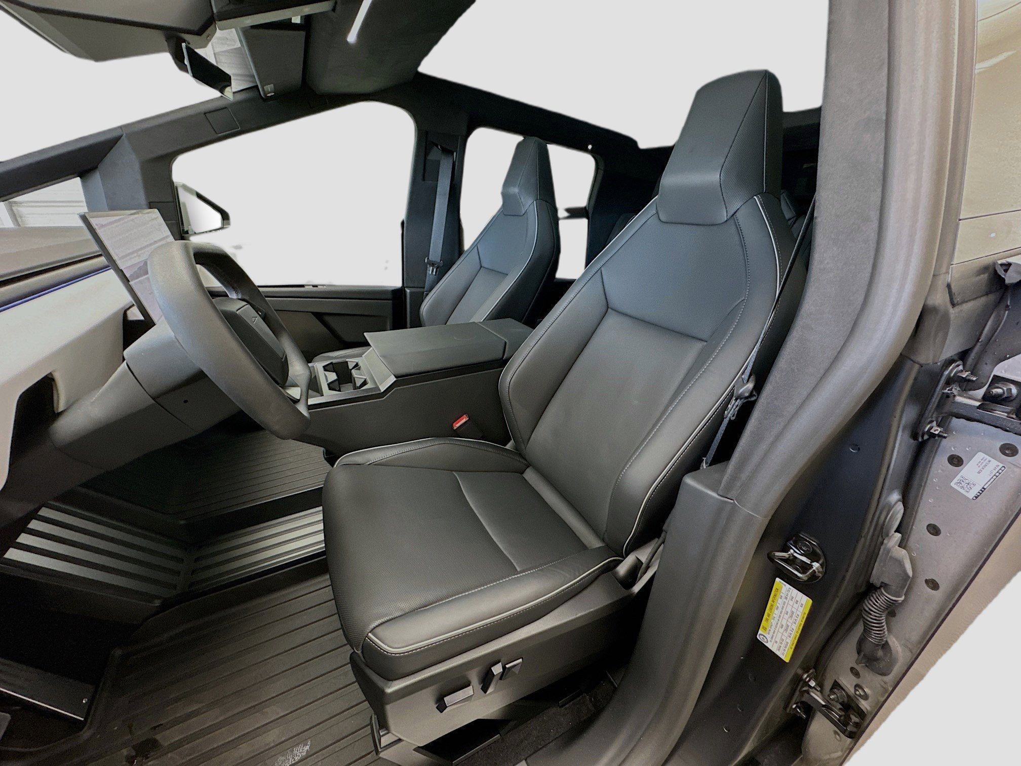 Used 2024 Tesla Cybertruck AWD Crew Cab image 14