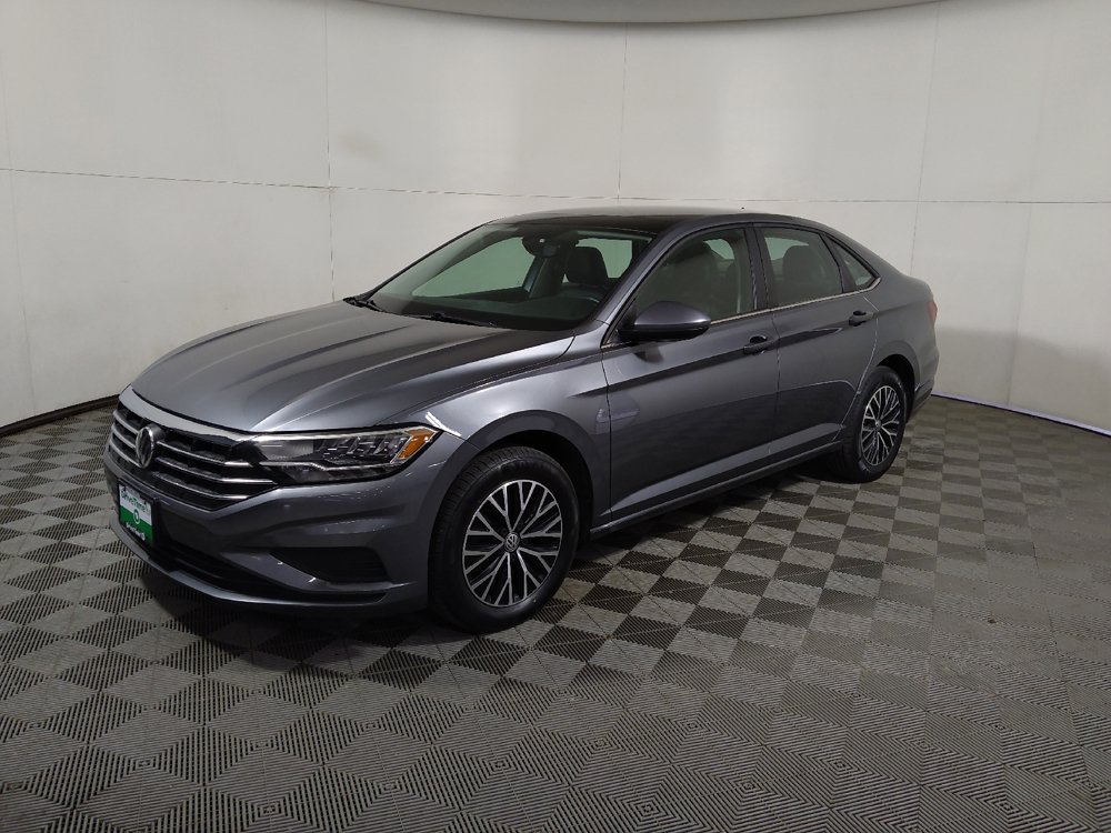 Used 2020 Volkswagen Jetta SE FWD image 2