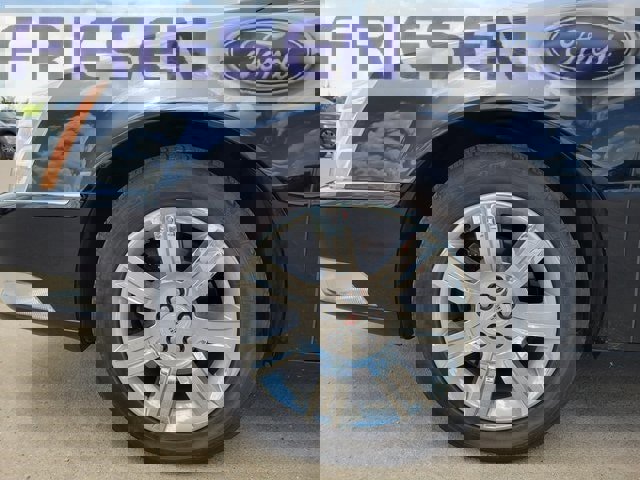 Used 2010 Cadillac DTS Platinum image 8