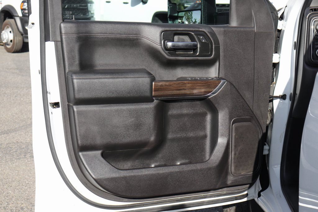 Used 2020 Chevrolet Silverado 1500 LT w/ Bed Protection Package AWD/4WD image 15