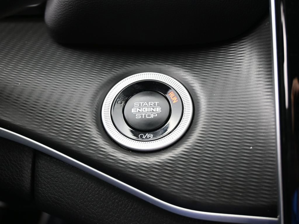 Used 2024 Jeep Grand Cherokee L Laredo image 27