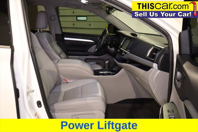 Used 2019 Toyota Highlander XLE FWD image 18