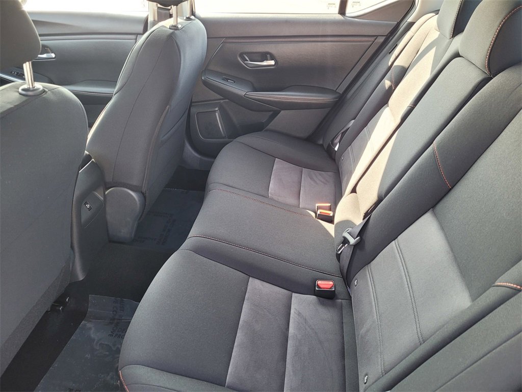 New 2025 Nissan Sentra SR w/ Trunk Package image 6