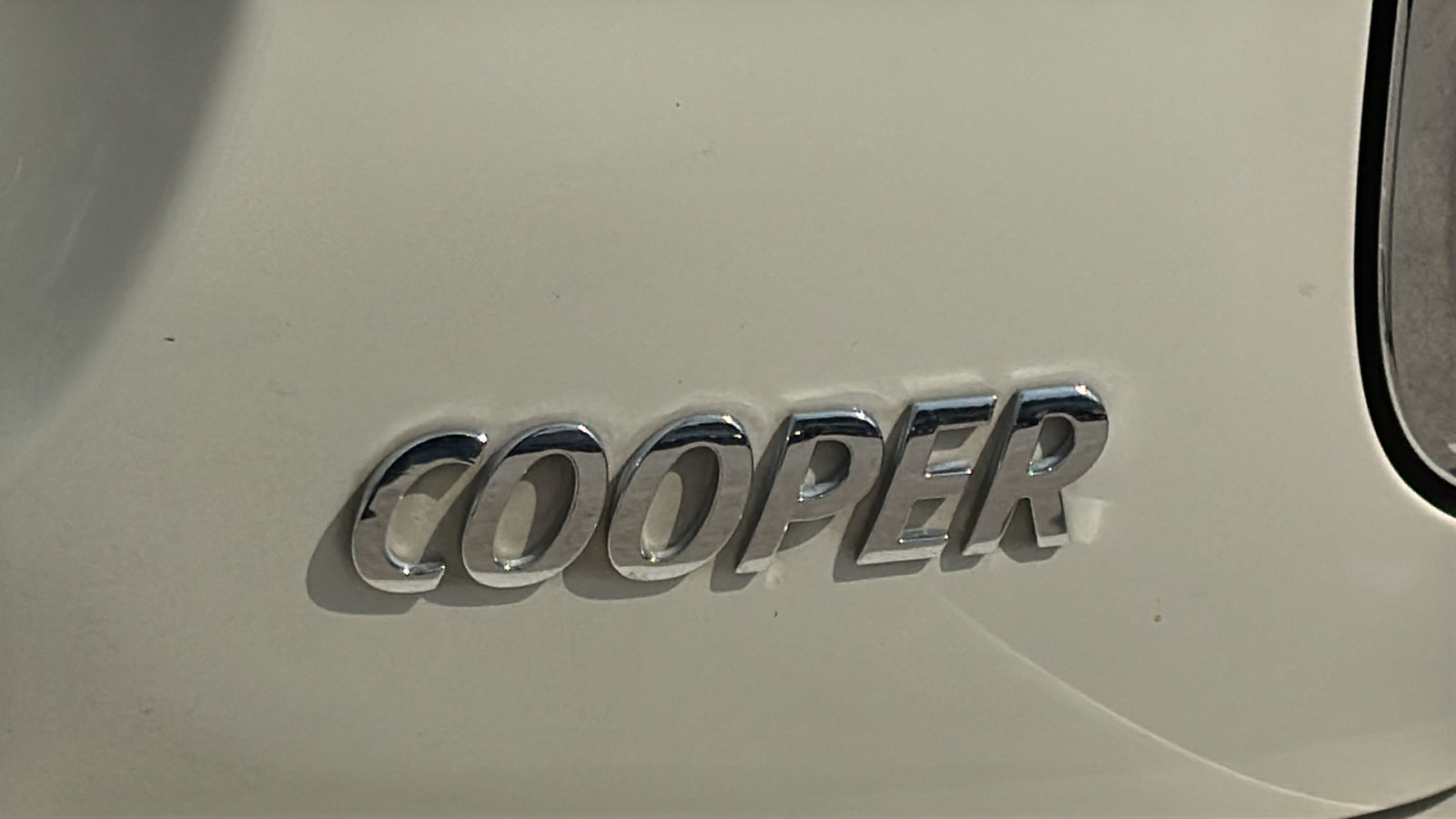 Used 2016 MINI Cooper 2-Door Hardtop FWD image 14