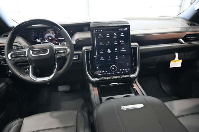 New 2026 GMC Yukon XL Denali w/ Denali Reserve Package image 15