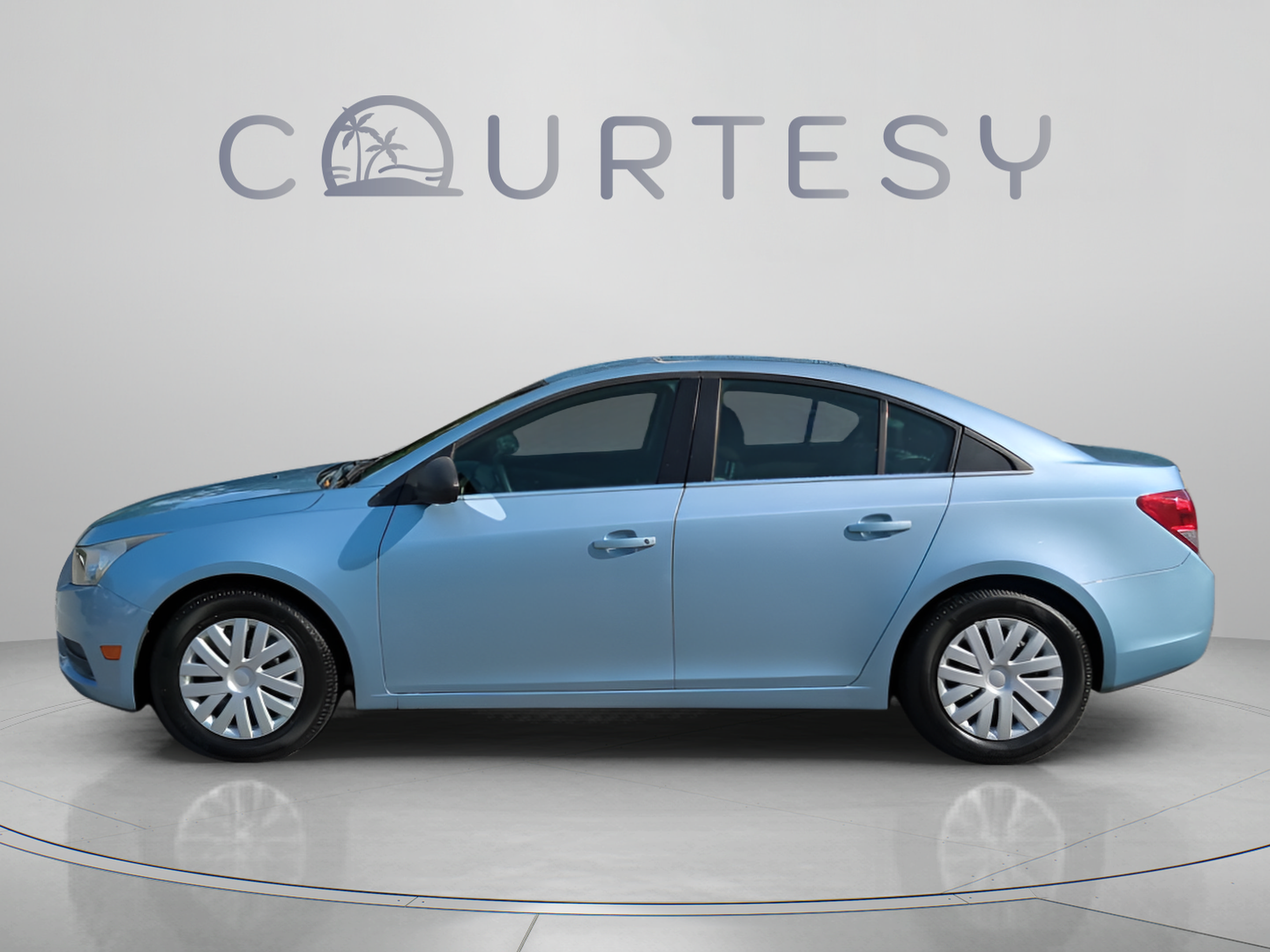 Used 2011 Chevrolet Cruze LS w/ Connectivity Package FWD image 4
