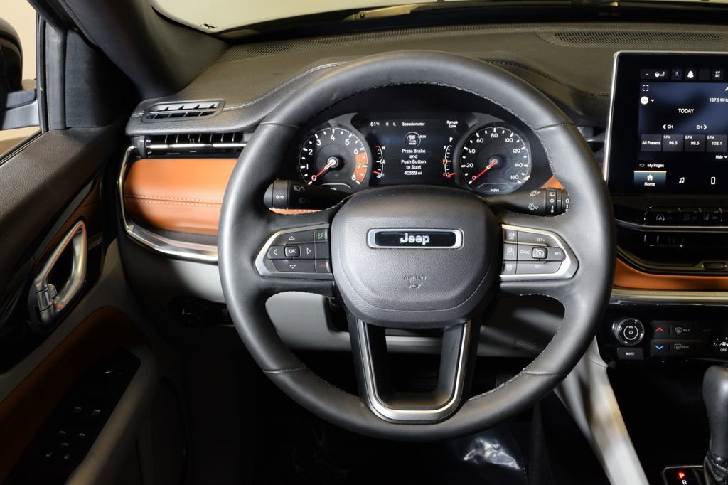 Used 2023 Jeep Compass Limited AWD/4WD image 12