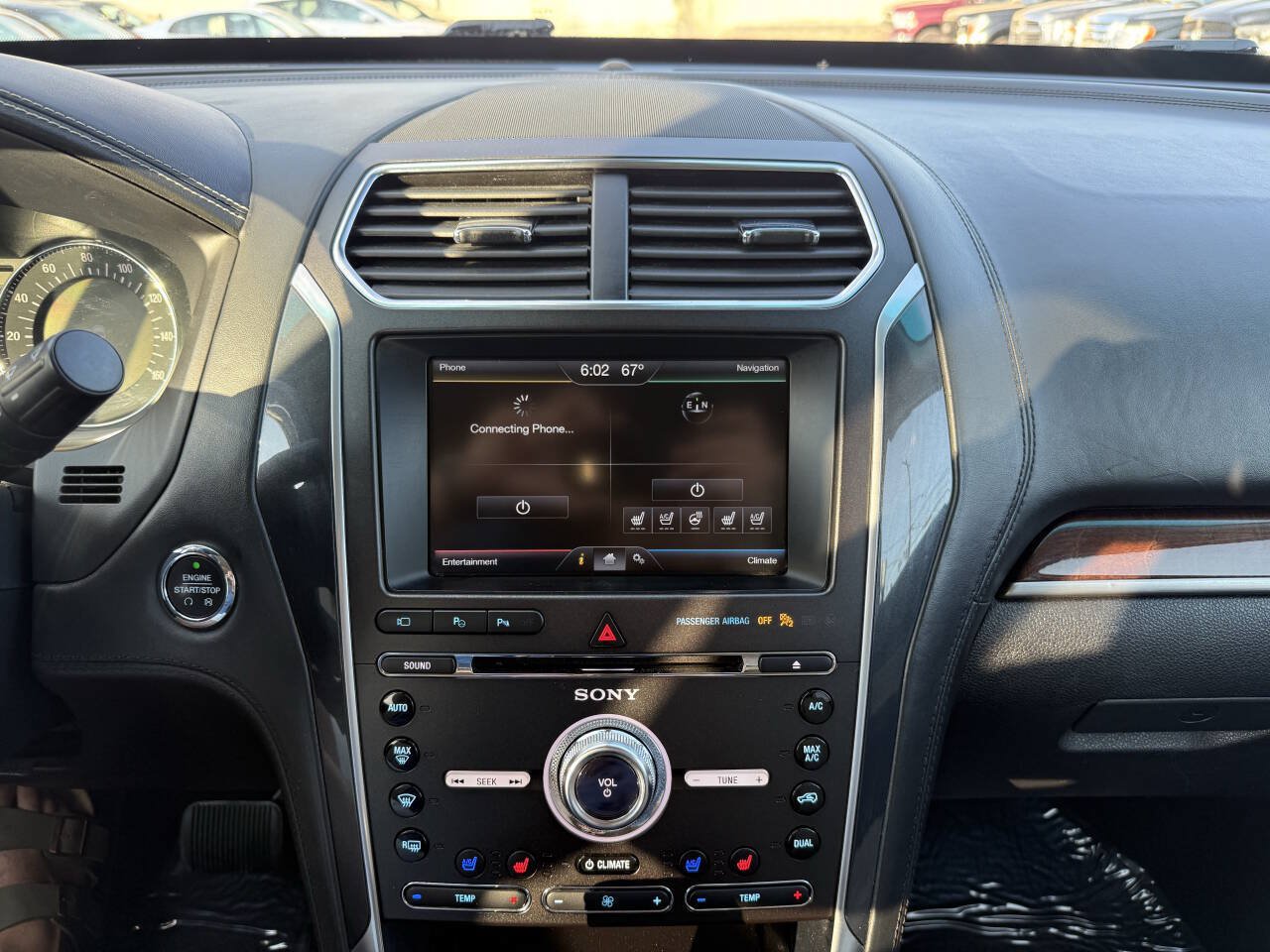 Used 2016 Ford Explorer Platinum AWD/4WD image 20