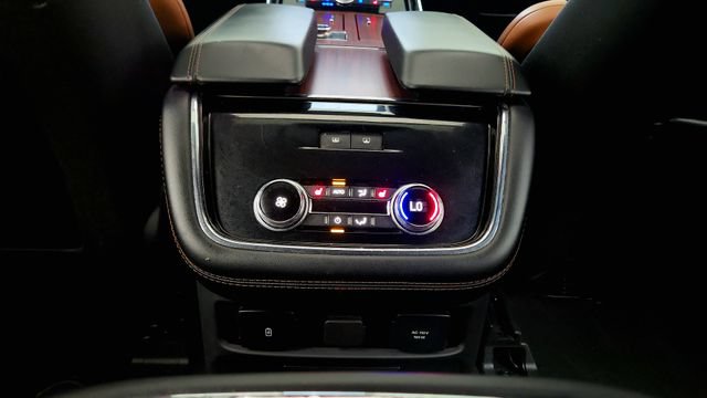 Used 2021 Lincoln Navigator Reserve AWD/4WD image 53