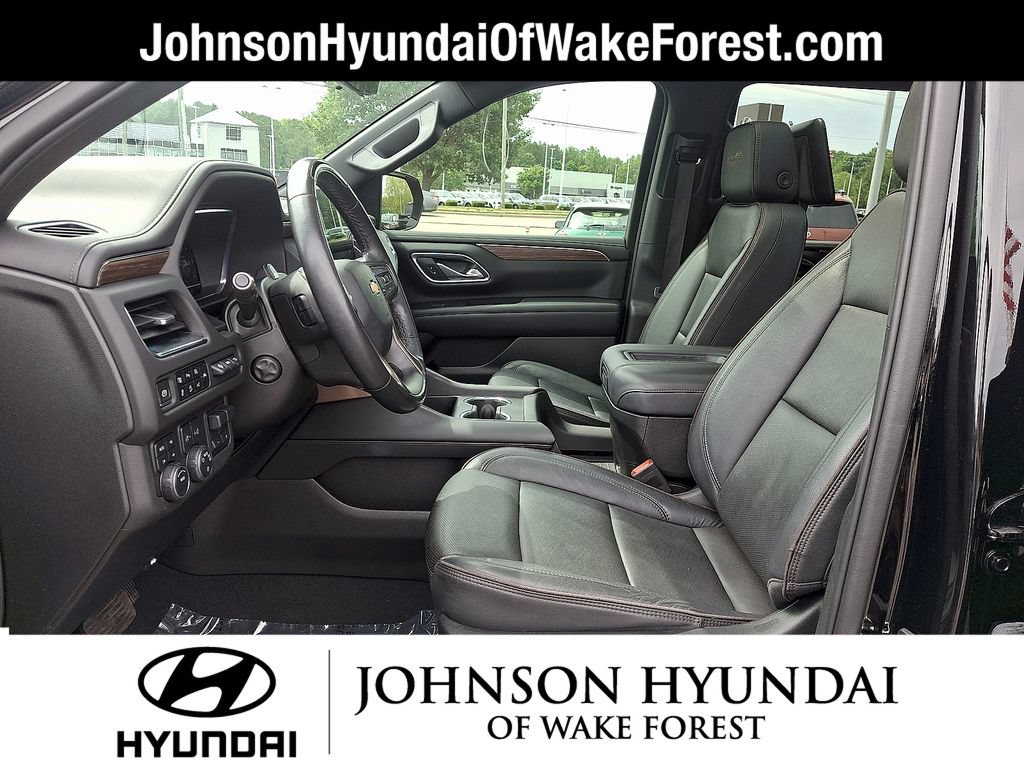 Used 2023 Chevrolet Tahoe High Country w/ Advanced Technology Package AWD/4WD image 3