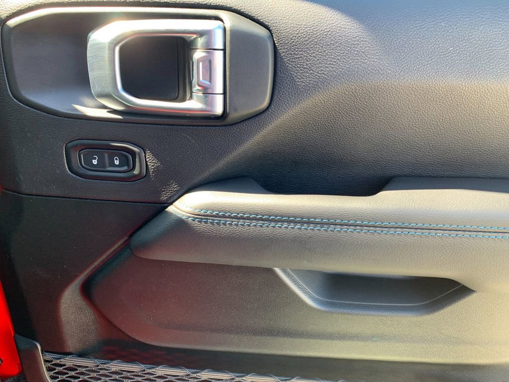 Used 2021 Jeep Wrangler Unlimited Rubicon 4xe image 20