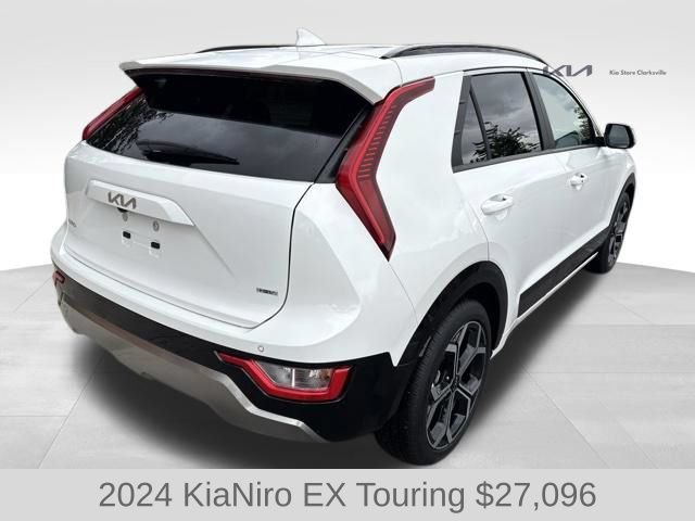 Used 2024 Kia Niro EX Touring FWD image 8