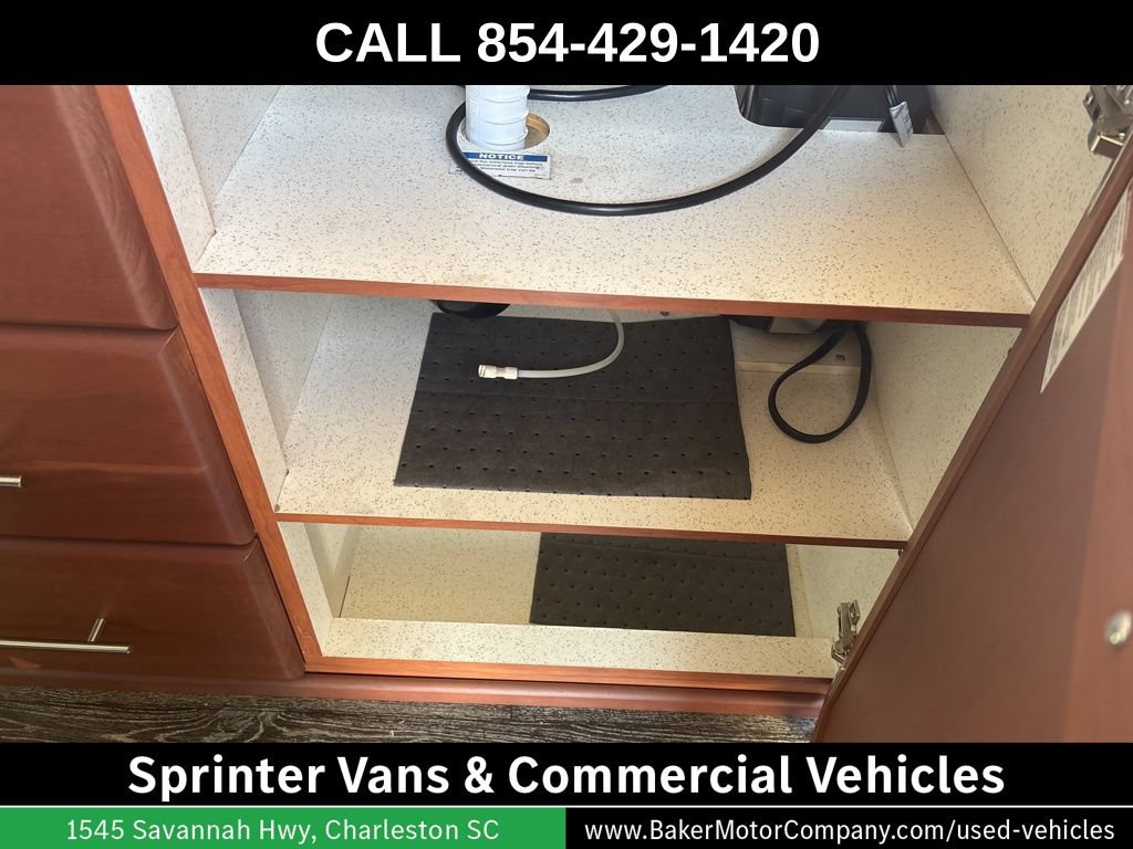 Used 2016 Mercedes-Benz Sprinter 3500 image 45