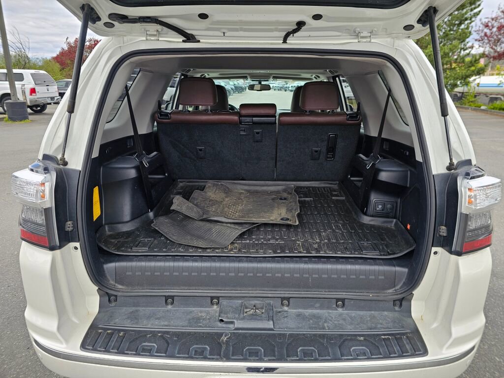 Used 2019 Toyota 4Runner Limited AWD/4WD image 18