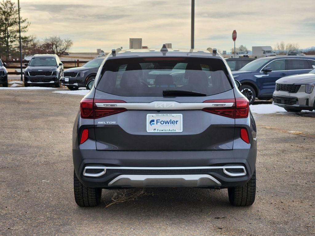 Used 2023 Kia Seltos EX image 12