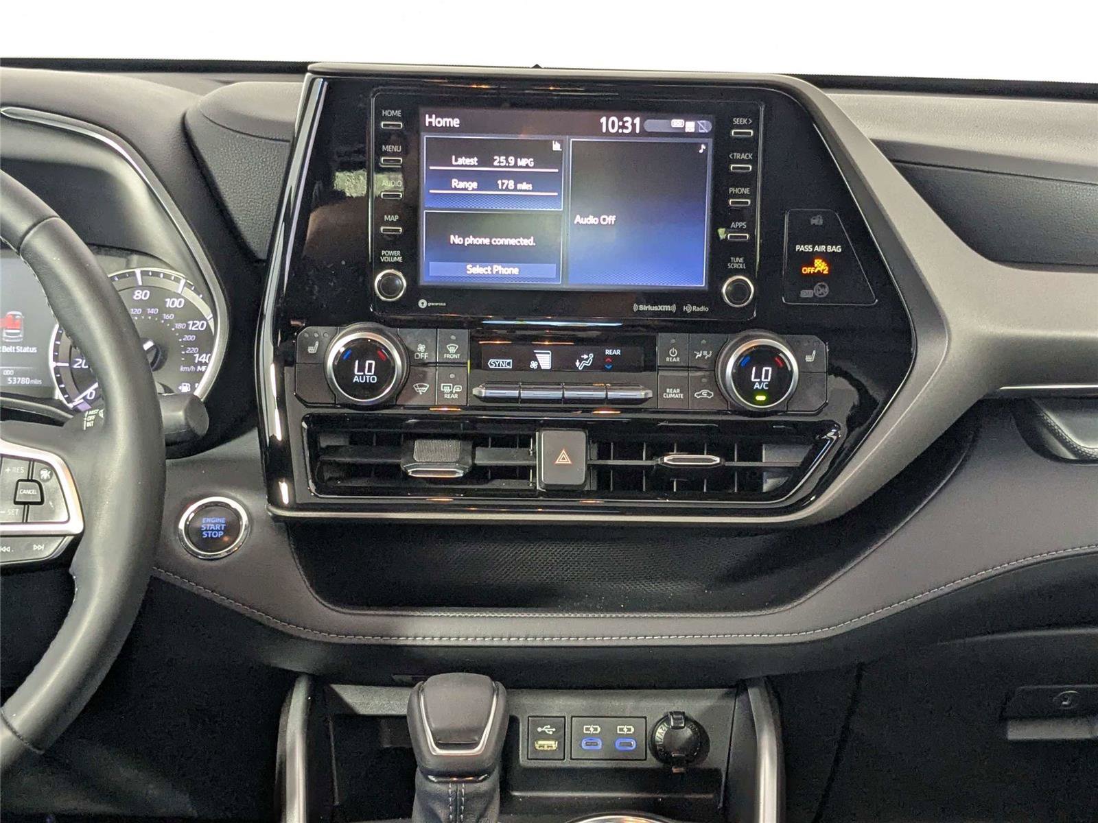 Used 2022 Toyota Highlander XLE image 43