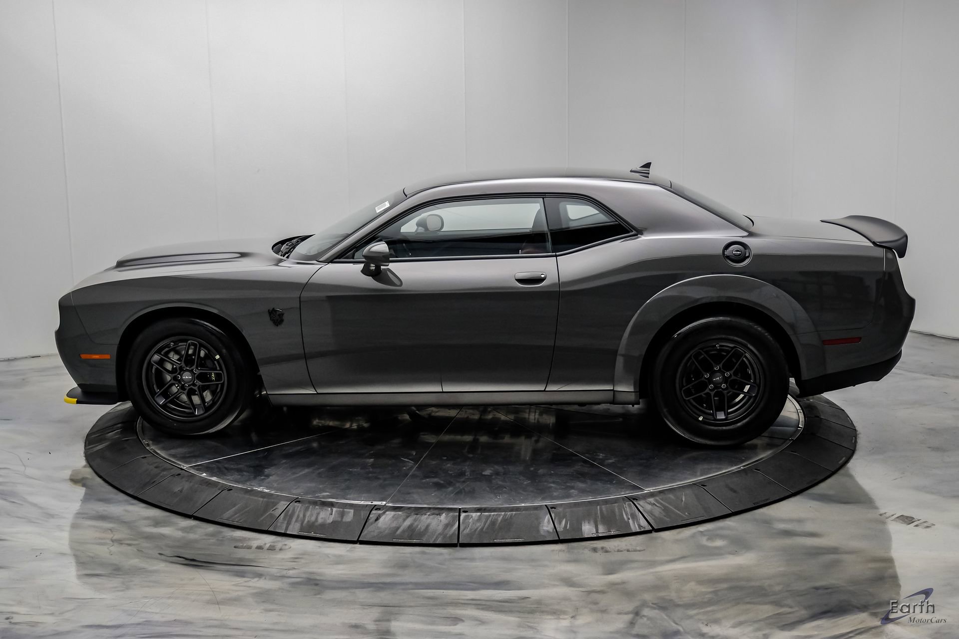 Used 2023 Dodge Challenger SRT Hellcat Redeye RWD image 8