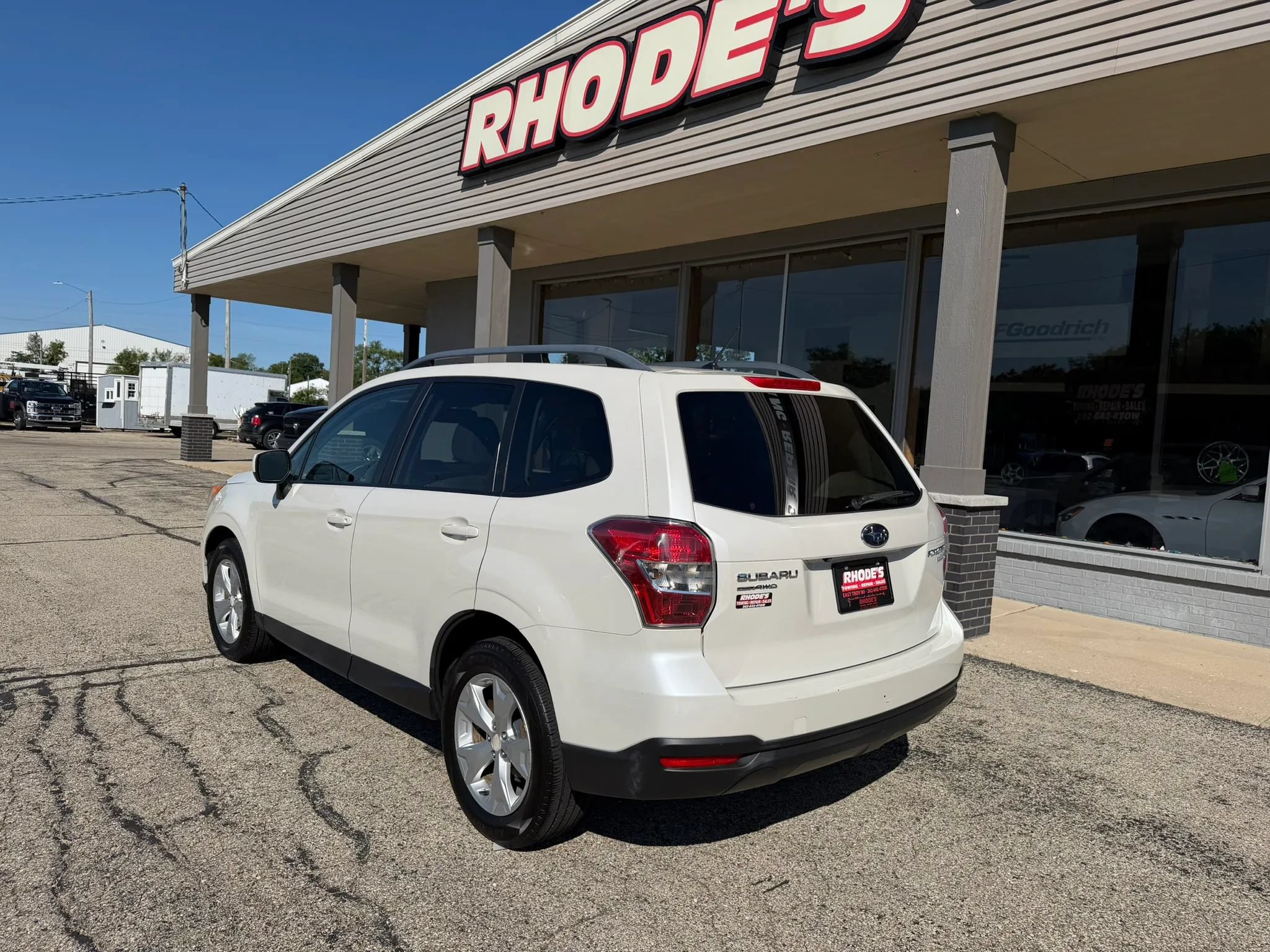 Used 2015 Subaru Forester 2.5i Premium w/ All-Weather Package AWD/4WD image 3