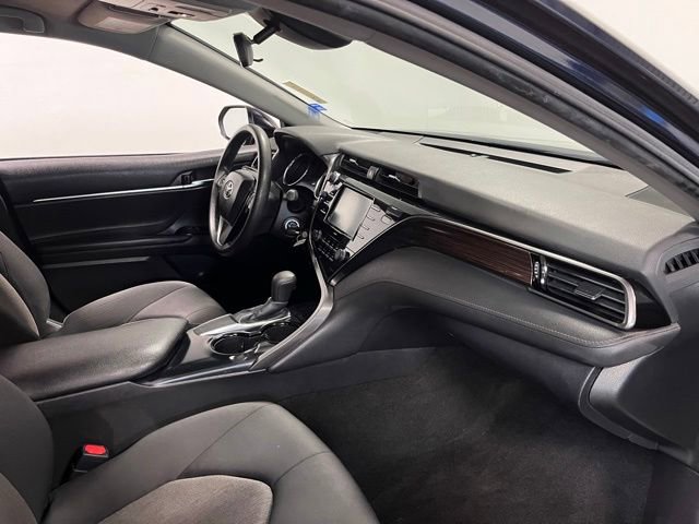 Used 2020 Toyota Camry LE FWD image 11