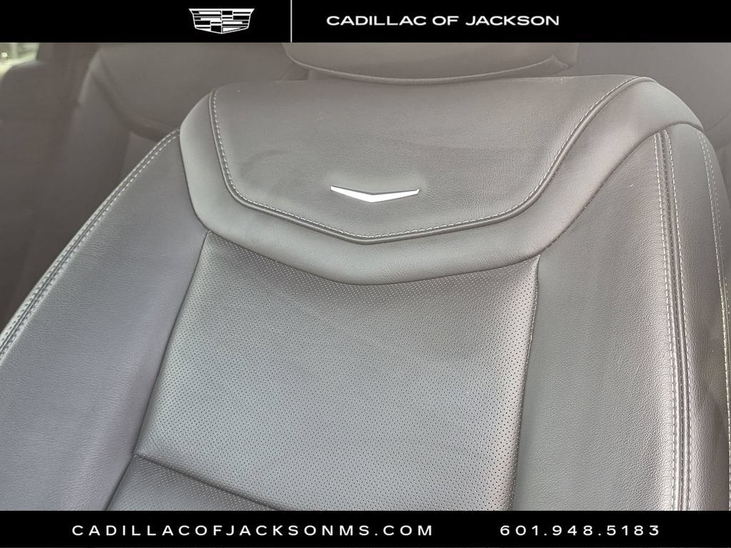 Certified 2024 Cadillac XT6 Premium Luxury w/ LPO, Floor Liner Package AWD/4WD image 20