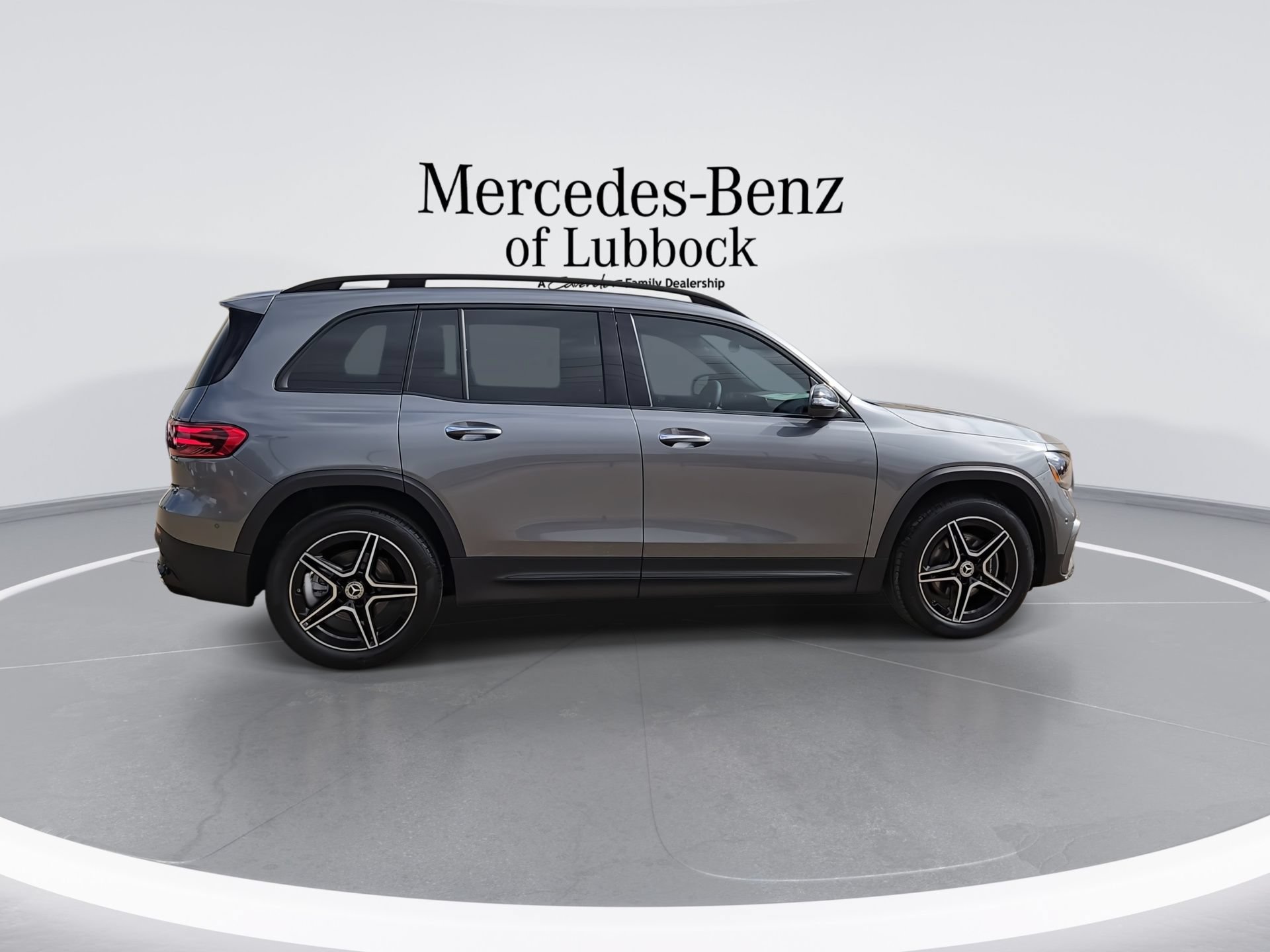 New 2026 Mercedes-Benz GLB 250 image 9